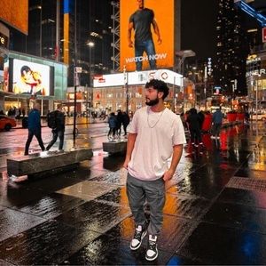 Meet your Posher, Alejandro